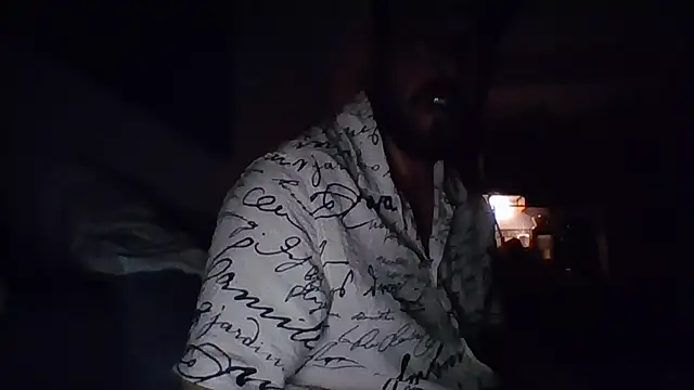 Snapshot of bobotatto chatting on May 9, 9:09 pm bobotatto online show from May 9, 9:09 pm