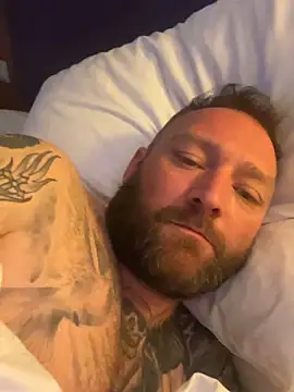 torralex96117 online show from March 31, 1:18 am