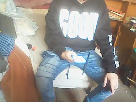 HOTMENVERYHOT online show from April 20, 10:07 am