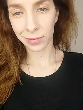 Snapshot of YourSuperModel chatting on December 2, 2:01 pm YourSuperModel online show from December 2, 2:01 pm