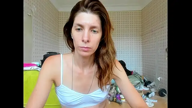 Snapshot of YourSuperModel chatting on July 31, 7:30 am YourSuperModel online show from July 31, 7:30 am