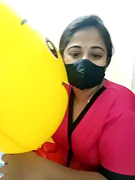 DIZZLING DIVA online show from December 29, 10:47 pm