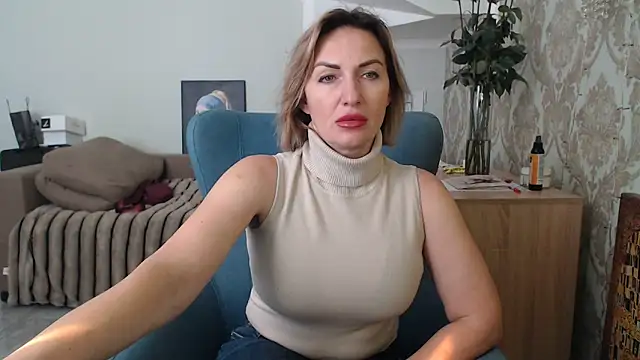 Mallinia online show from March 13, 11:50 am