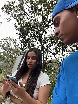 ValenSuarez25 online show from July 27, 10:39 pm