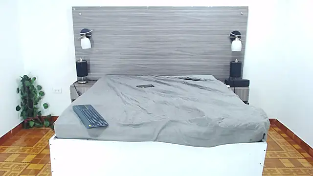 Loony Zion online show from March 15, 4:43 pm