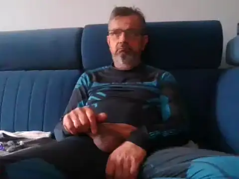 axecoman60 online show from January 21, 10:30 am