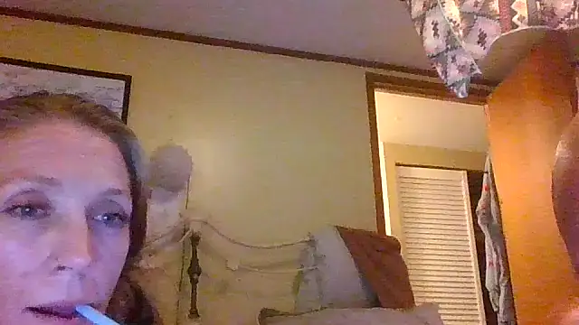 Snapshot of raybo715 chatting on June 11, 3:04 am raybo715 online show from June 11, 3:04 am