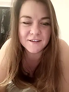 Snapshot of LunikaLunaX chatting on January 11, 9:53 pm LunikaLunaX online show from January 11, 9:53 pm
