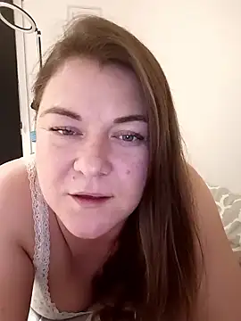 Snapshot of LunikaLunaX chatting on January 18, 7:28 pm LunikaLunaX online show from January 18, 7:28 pm