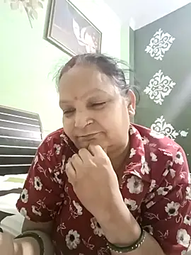 Kavya kapoor online show from July 25, 8:12 am
