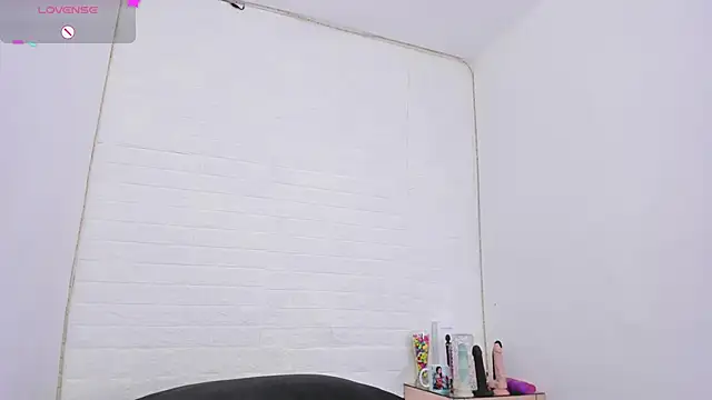 Snapshot of nathally_roses chatting on February 20, 9:31 pm nathally roses online show from February 20, 9:31 pm