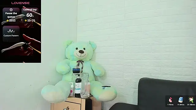 Snapshot of nathally_roses chatting on July 28, 7:39 pm nathally roses online show from July 28, 7:39 pm