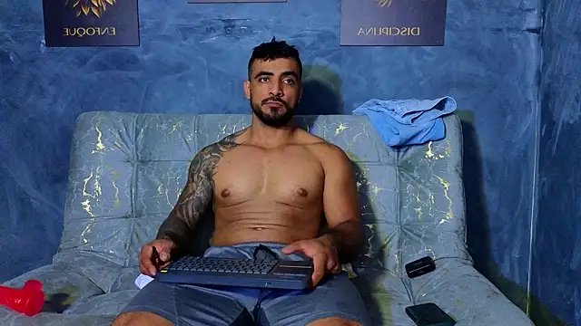 ERIC HARRISON online show from September 30, 1:32 am