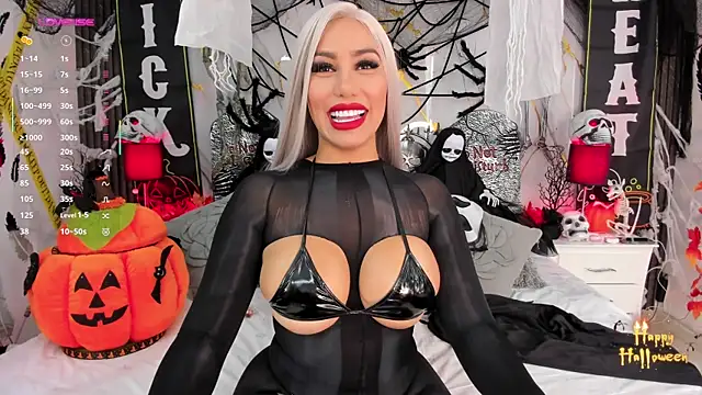 Snapshot of EmilyLeah_ chatting on October 9, 2:59 pm EmilyLeah online show from October 9, 2:59 pm