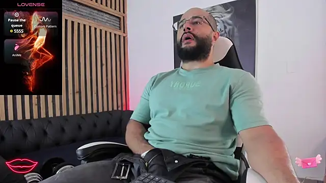 Luke  09 online show from March 7, 12:23 pm