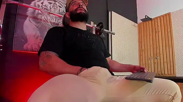 Luke  09 online show from October 25, 11:40 am