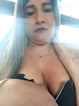 Hannahcandyy online show from February 9, 1:37 pm