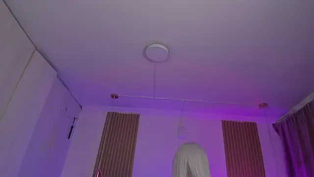 Kendall Bunnyy online show from October 25, 8:36 pm