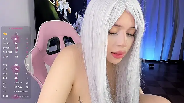 Kendall Bunnyy online show from May 4, 7:54 pm
