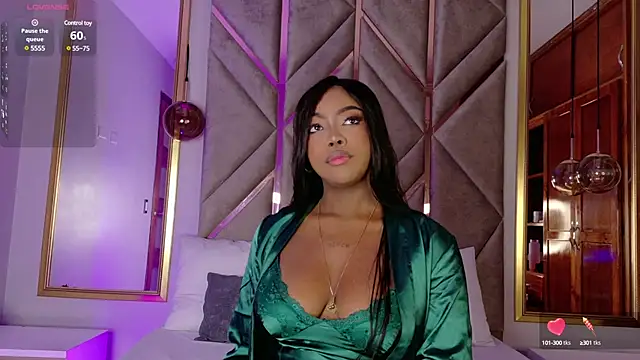 Snapshot of Lola_King chatting on February 21, 3:45 am Lola King online show from February 21, 3:45 am