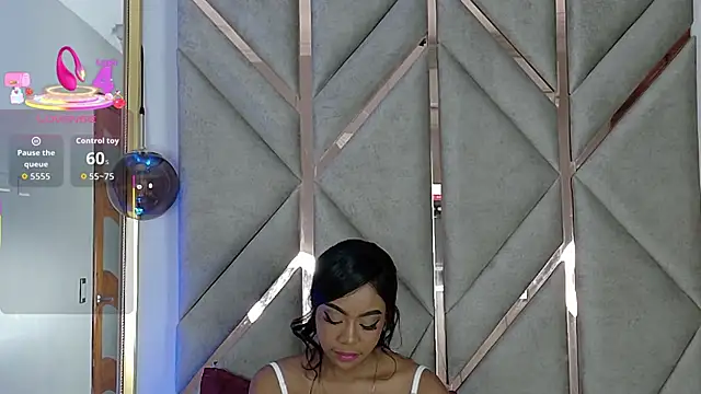 Snapshot of Lola_King chatting on November 6, 11:48 pm Lola King online show from November 6, 11:48 pm