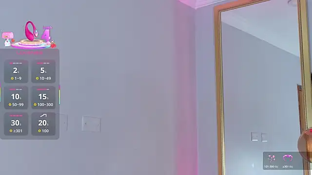 Snapshot of Lola_King chatting on November 17, 3:23 am Lola King online show from November 17, 3:23 am