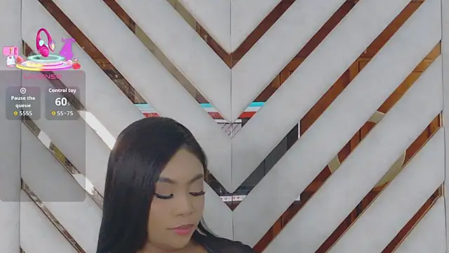 Lola King online show from April 29, 6:28 am