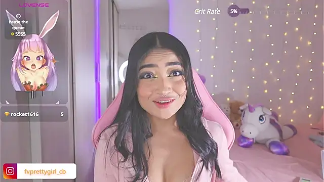 Snapshot of urfavprettygirl chatting on December 4, 7:39 am urfavprettygirl online show from December 4, 7:39 am