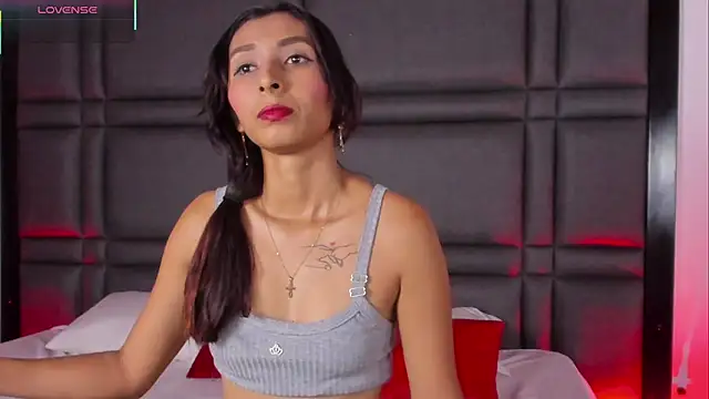 SaraDreamss online show from March 15, 2:45 pm