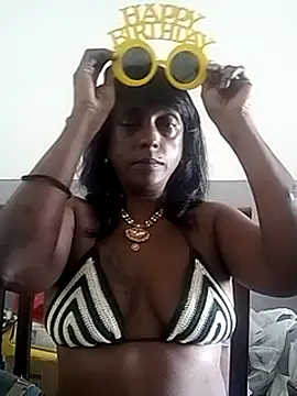 mamakarma1403 online show from March 14, 3:37 am