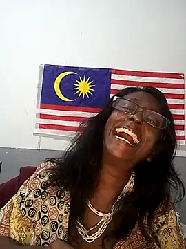 mamakarma1403 online show from October 11, 3:32 pm