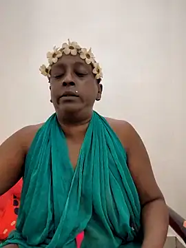 Snapshot of mamakarma1403 chatting on June 3, 2:08 pm mamakarma1403 online show from June 3, 2:08 pm