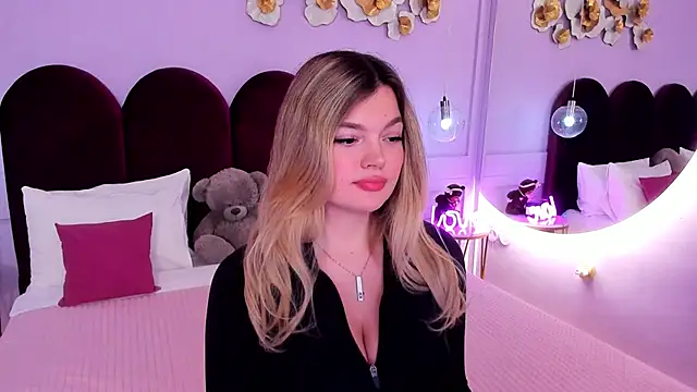 ZaraBloom online show from January 19, 3:27 pm