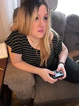 PuckBunny17 online show from December 26, 8:32 pm