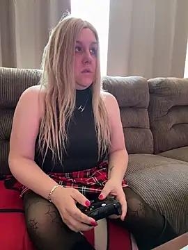 PuckBunny17 online show from September 29, 9:52 pm