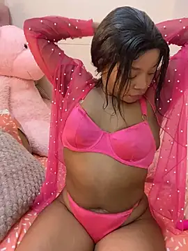 Snapshot of ItsLeyaa chatting on February 16, 4:53 am ItsLeyaa online show from February 16, 4:53 am