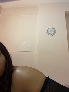 Snapshot of ItsLeyaa chatting on March 6, 4:08 am ItsLeyaa online show from March 6, 4:08 am