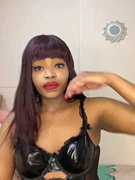 Snapshot of ItsLeyaa chatting on March 14, 10:05 pm ItsLeyaa online show from March 14, 10:05 pm