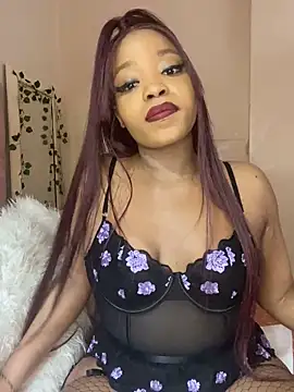 Snapshot of ItsLeyaa chatting on October 9, 1:31 pm ItsLeyaa online show from October 9, 1:31 pm