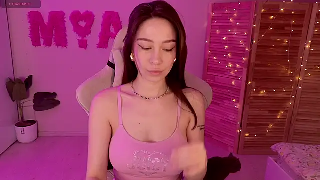 Miss Mia Murr online show from November 19, 4:45 am