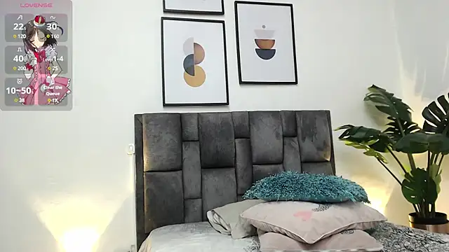 Snapshot of samy_l chatting on February 15, 2:33 pm samy l online show from February 15, 2:33 pm