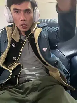 Snapshot of Big19Asia chatting on February 24, 11:21 am Big19Asia online show from February 24, 11:21 am