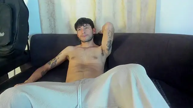 Henrikk senn online show from October 17, 10:01 pm