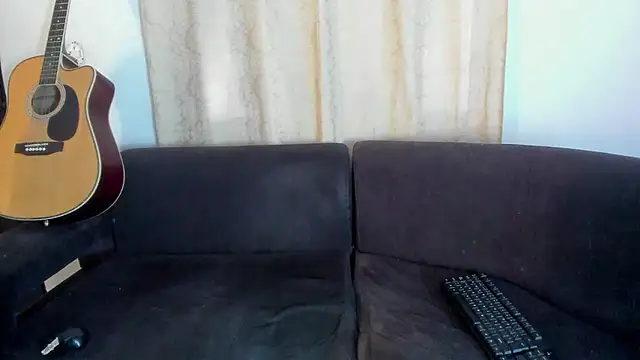 Henrikk senn online show from November 5, 3:23 pm