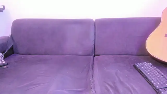 Henrikk senn online show from June 17, 2:03 am