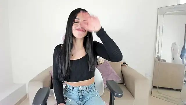 Snapshot of Charlotte_cowell_sub1_ chatting on January 11, 9:46 pm Charlotte cowell sub1 online show from January 11, 9:46 pm