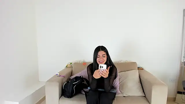 Snapshot of Charlotte_cowell_sub1_ chatting on January 29, 8:14 pm Charlotte cowell sub1 online show from January 29, 8:14 pm