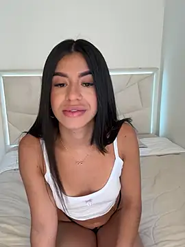 Snapshot of Charlotte_cowell_sub1_ chatting on February 4, 3:26 pm Charlotte cowell sub1 online show from February 4, 3:26 pm