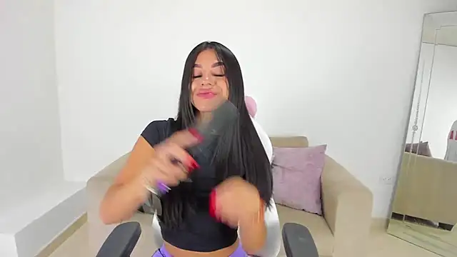 Snapshot of Charlotte_cowell_sub1_ chatting on March 5, 10:21 pm Charlotte cowell sub1 online show from March 5, 10:21 pm