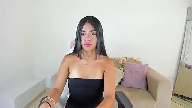 Snapshot of Charlotte_cowell_sub1_ chatting on March 10, 9:51 pm Charlotte cowell sub1 online show from March 10, 9:51 pm